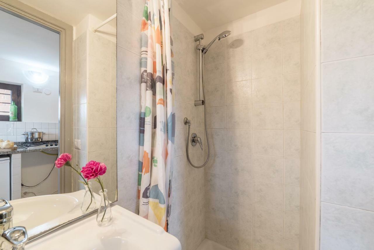 Peperino Attic Flat Apartment ชัมปีโน ภายนอก รูปภาพ