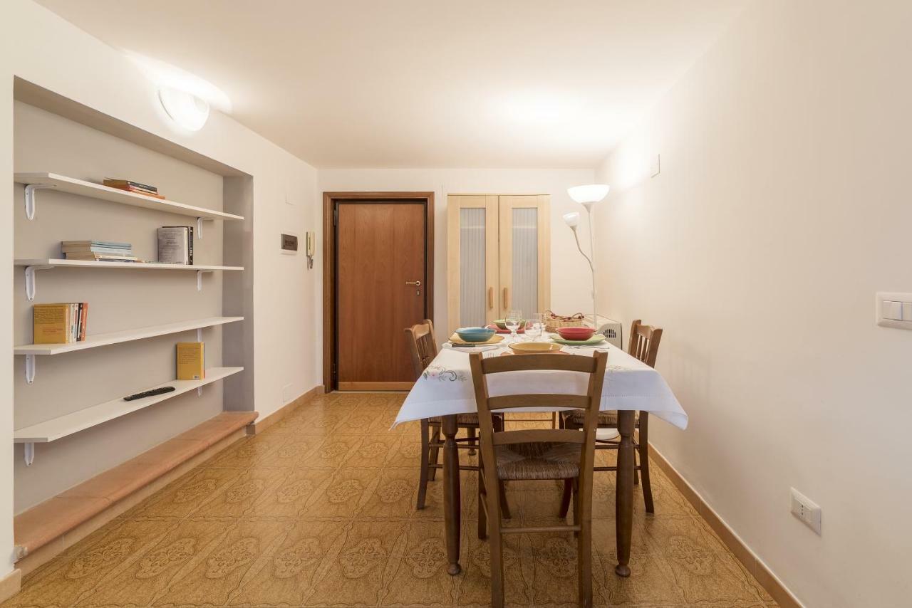 Peperino Attic Flat Apartment ชัมปีโน ภายนอก รูปภาพ